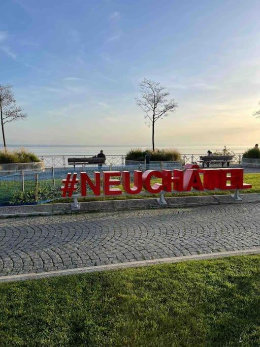 V&V Centre Neuchâtel Eksteriør billede